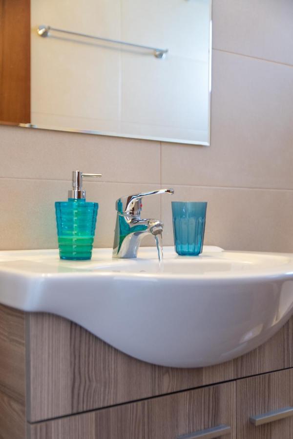 Fotis Apartment *